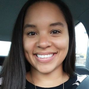 Meet your Posher, Carrie